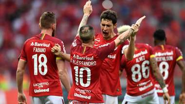 Rodrigo Dourado D'Alessandro Internacional Vitória Brasileirão Série A 30092018