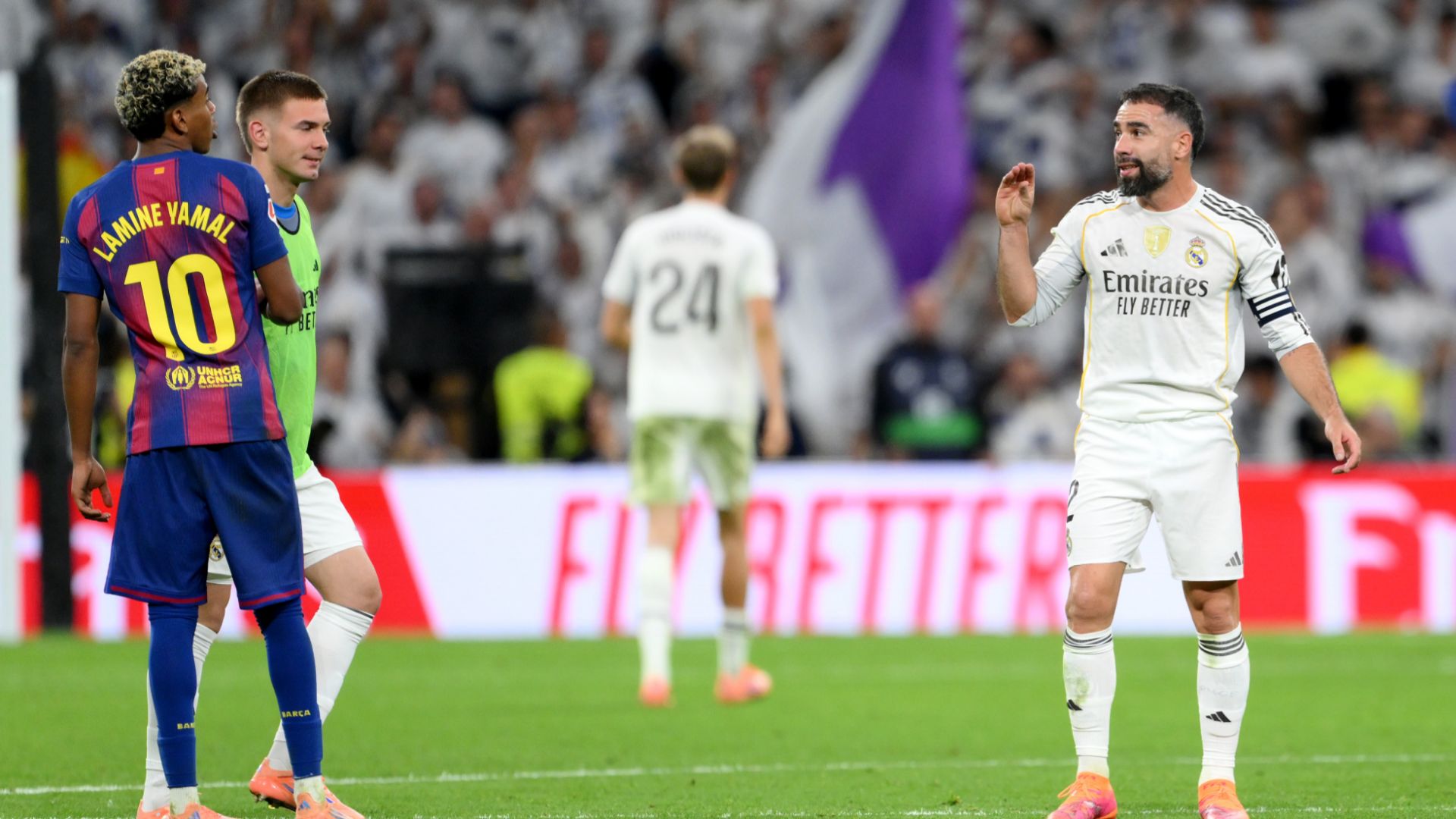 Lamine Yamal Dani Carvajal Real Madrid vs Barcelona 2025-26