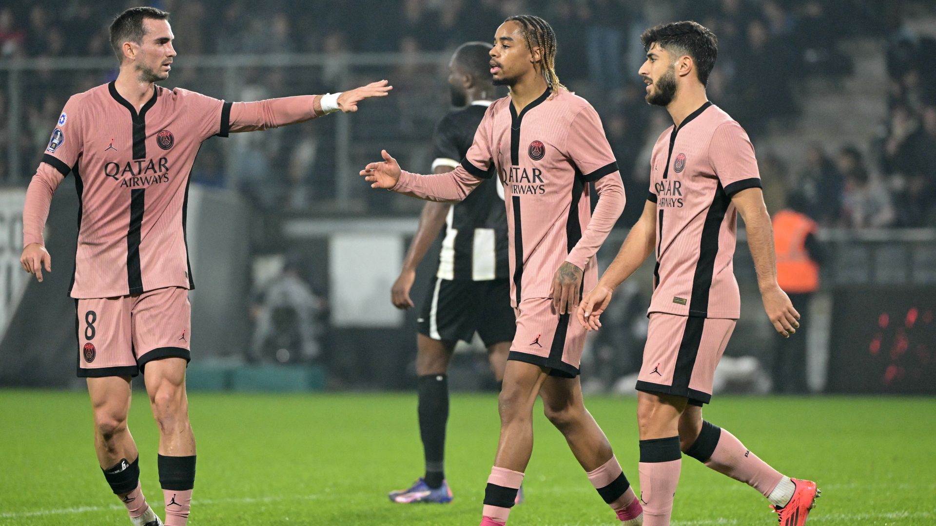 Bradley Barcola Angers PSG Ligue 1 09112024