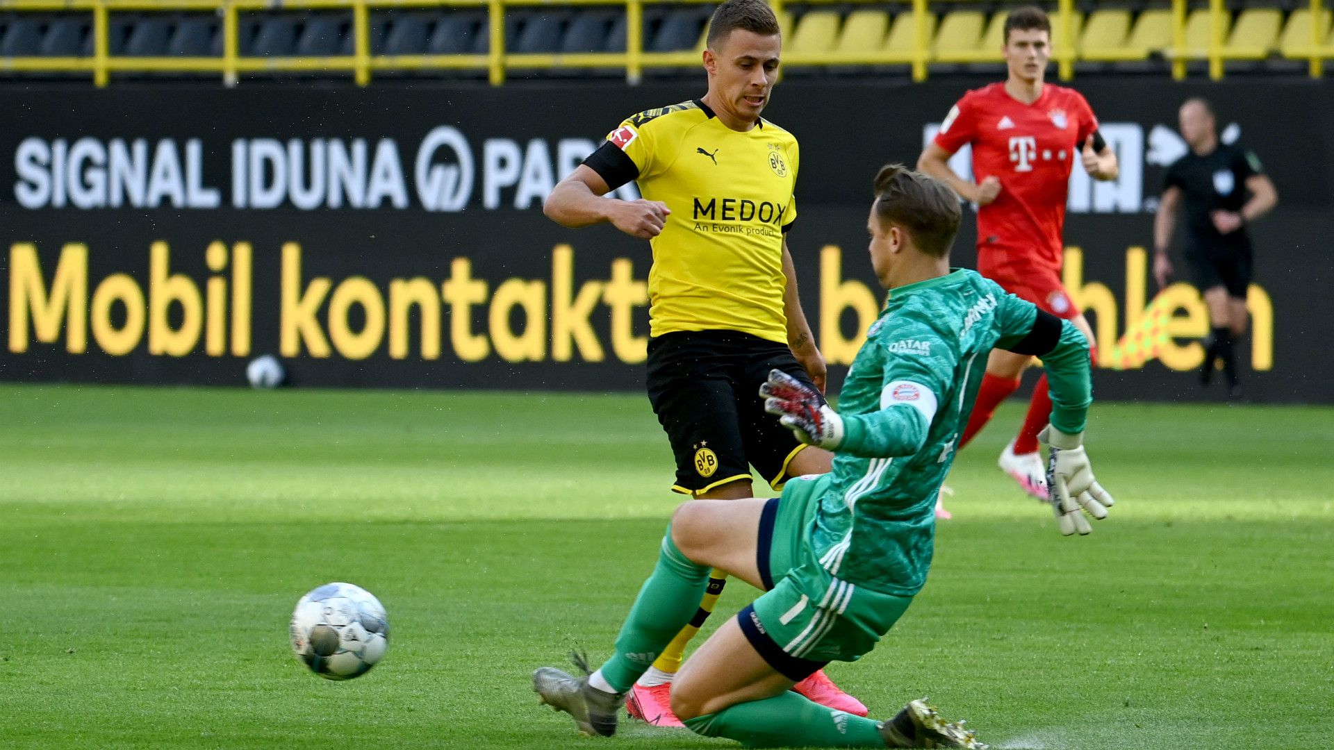 THORGAN HAZARD BORUSSIA DORTMUND MANUEL NEUER BAYERN MÜNCHEN BUNDESLIGA 26052020