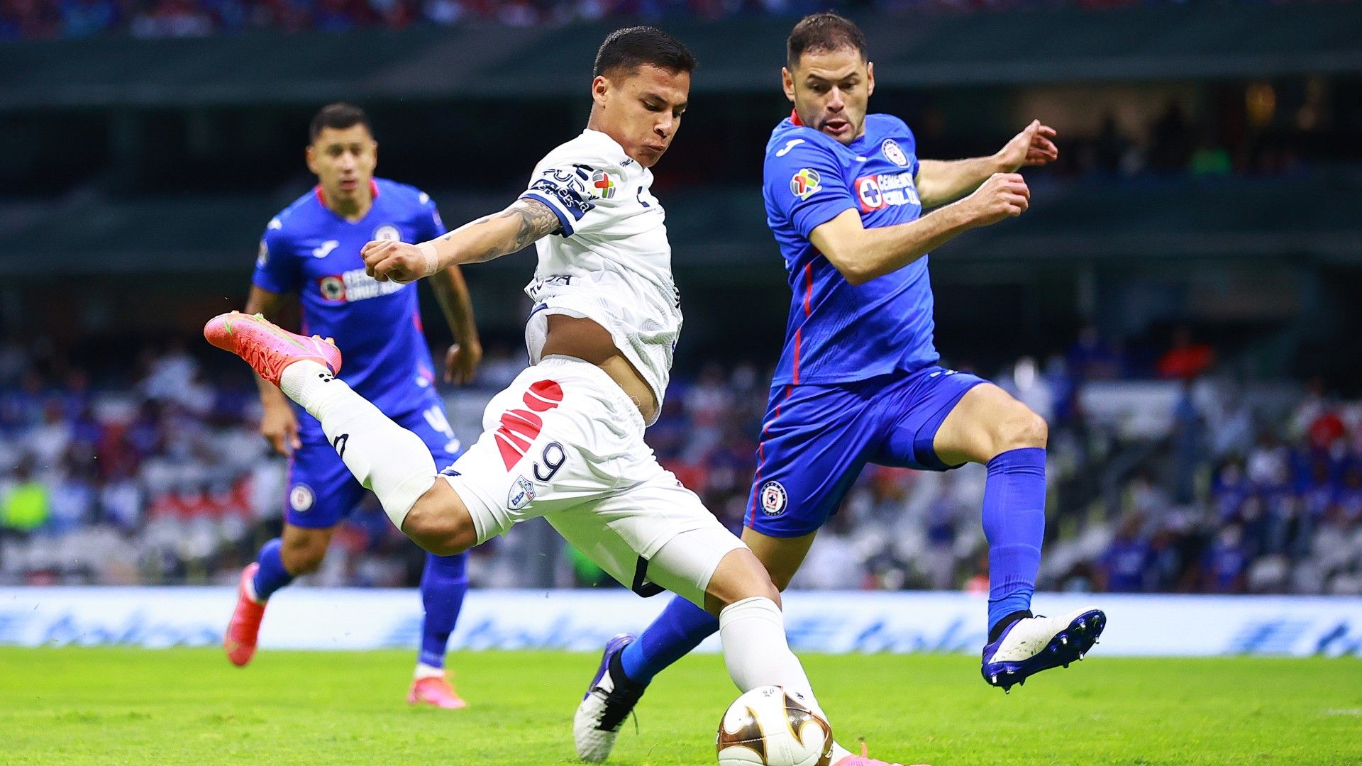Roberto de la Rosa Pablo Aguilar Cruz Azul vs Pachuca Guardianes 2021