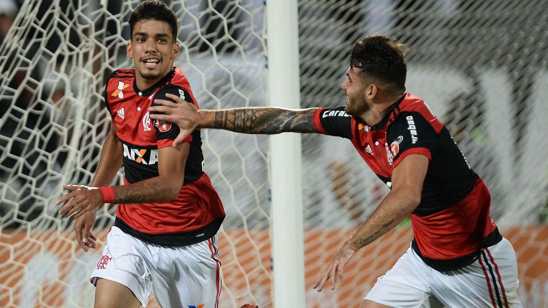 Lucas Paqueta Felipe Vizeu Flamengo Santos Brasileirao Serie A 26112017
