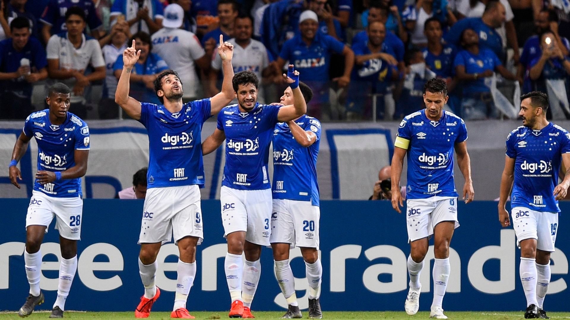 Fred Cruzeiro Huracan Libertadores 10042019