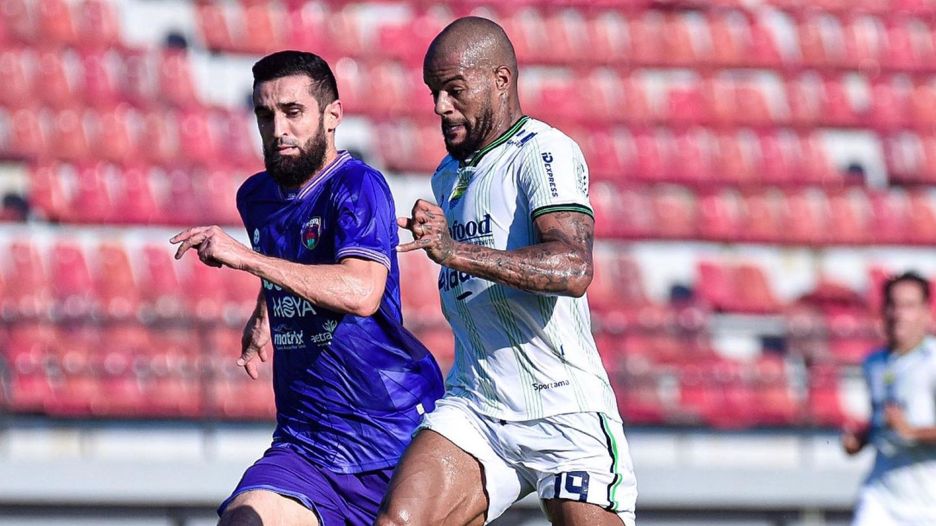 Persita Tangerang vs Persib Bandung 15042024