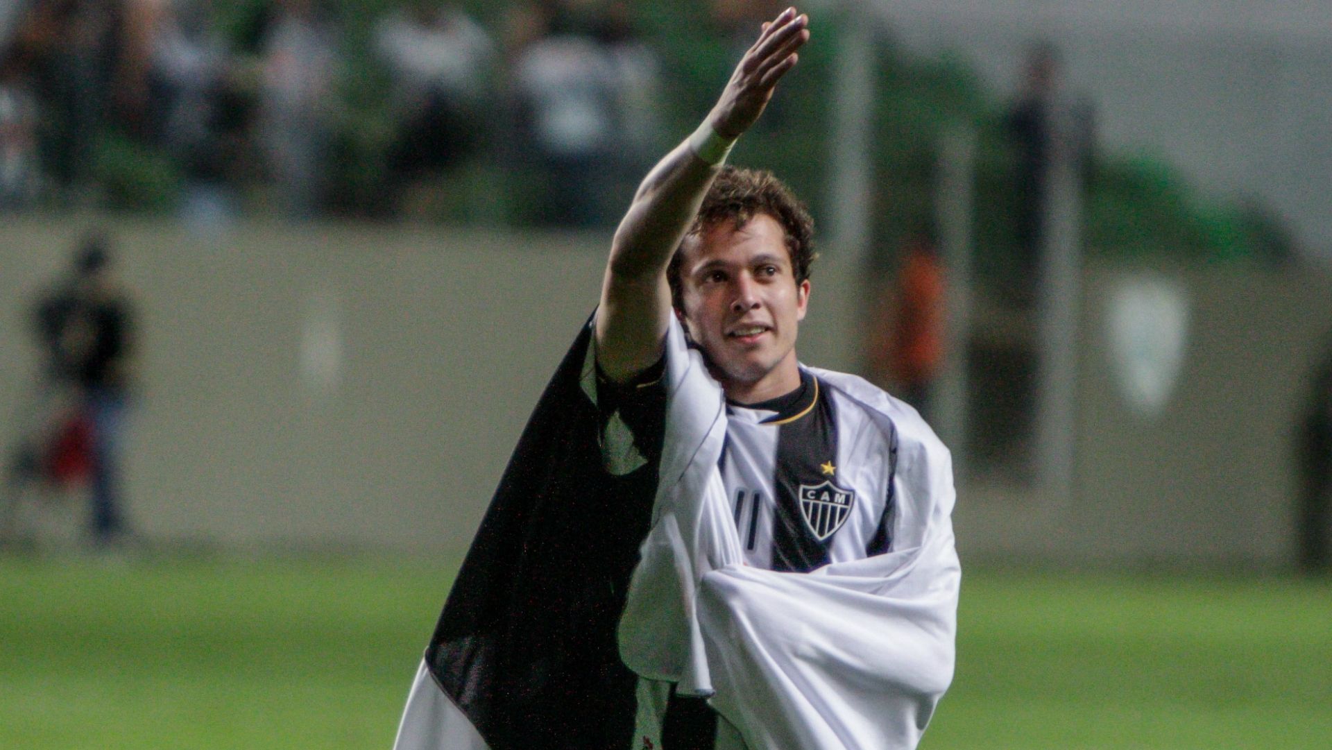 Bernard Atlético-MG Newell's Old Boys Copa Libertadores 10072013