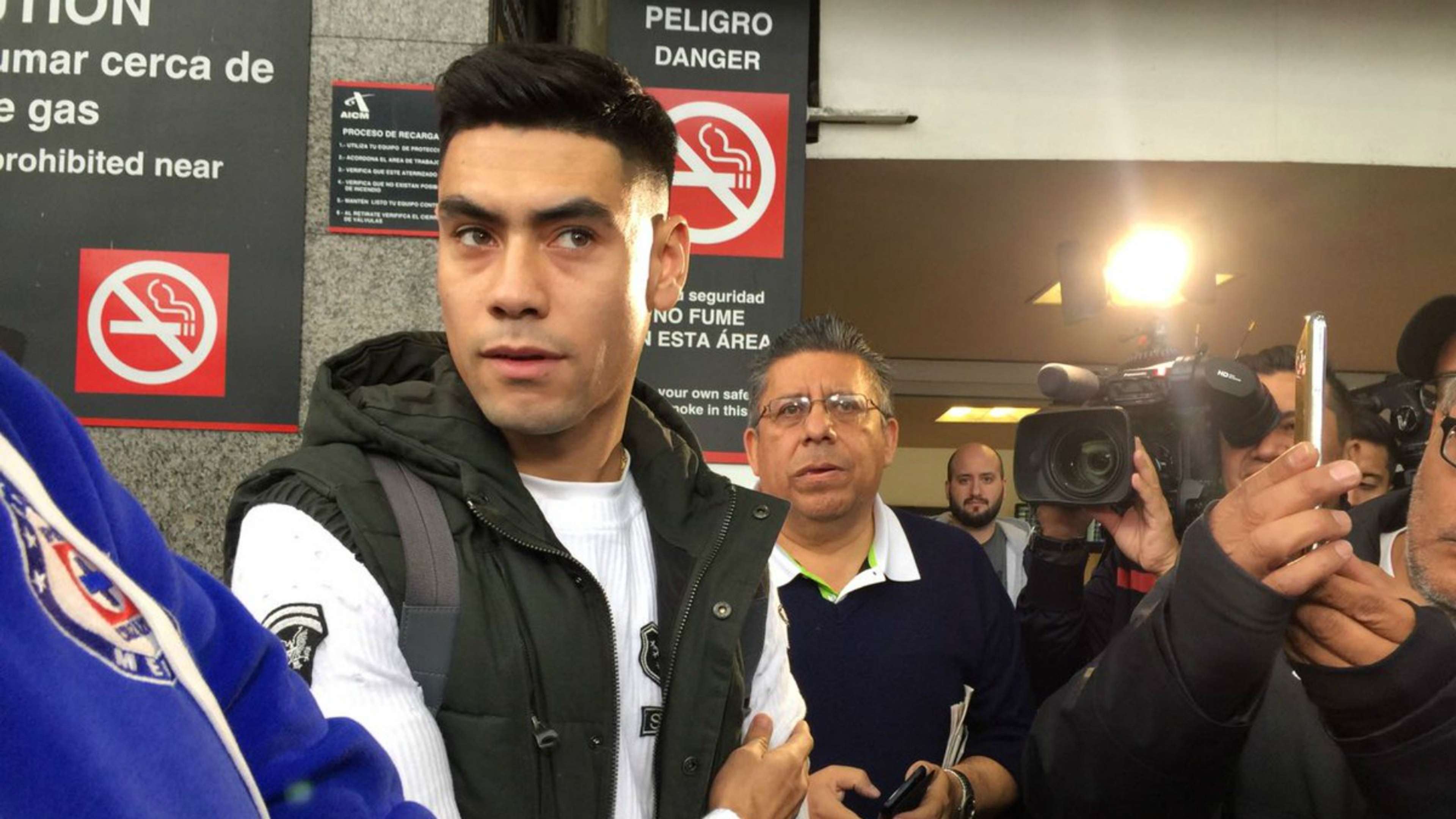 Felipe Mora llegada a México