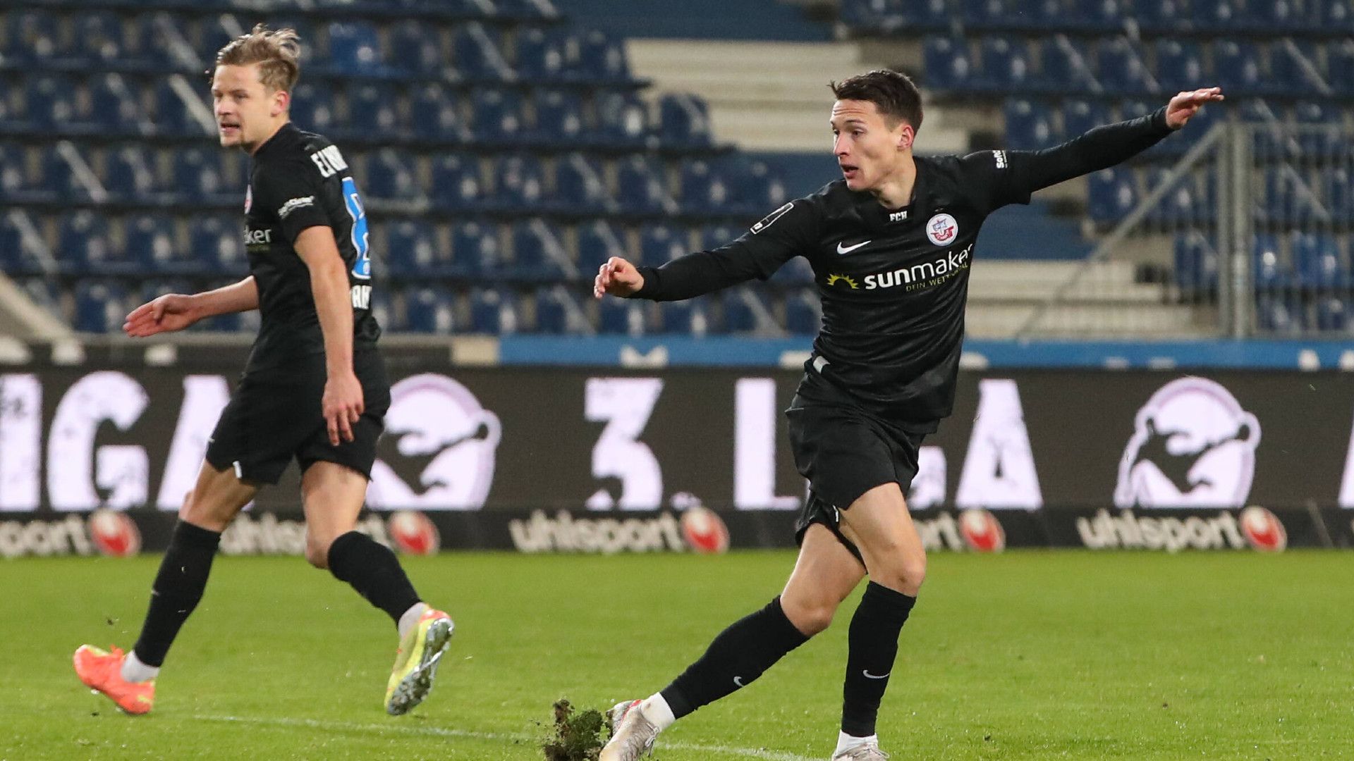 Maurice Litka_FC Hansa Rostock_3. Liga_25112020_Christian Schroedter