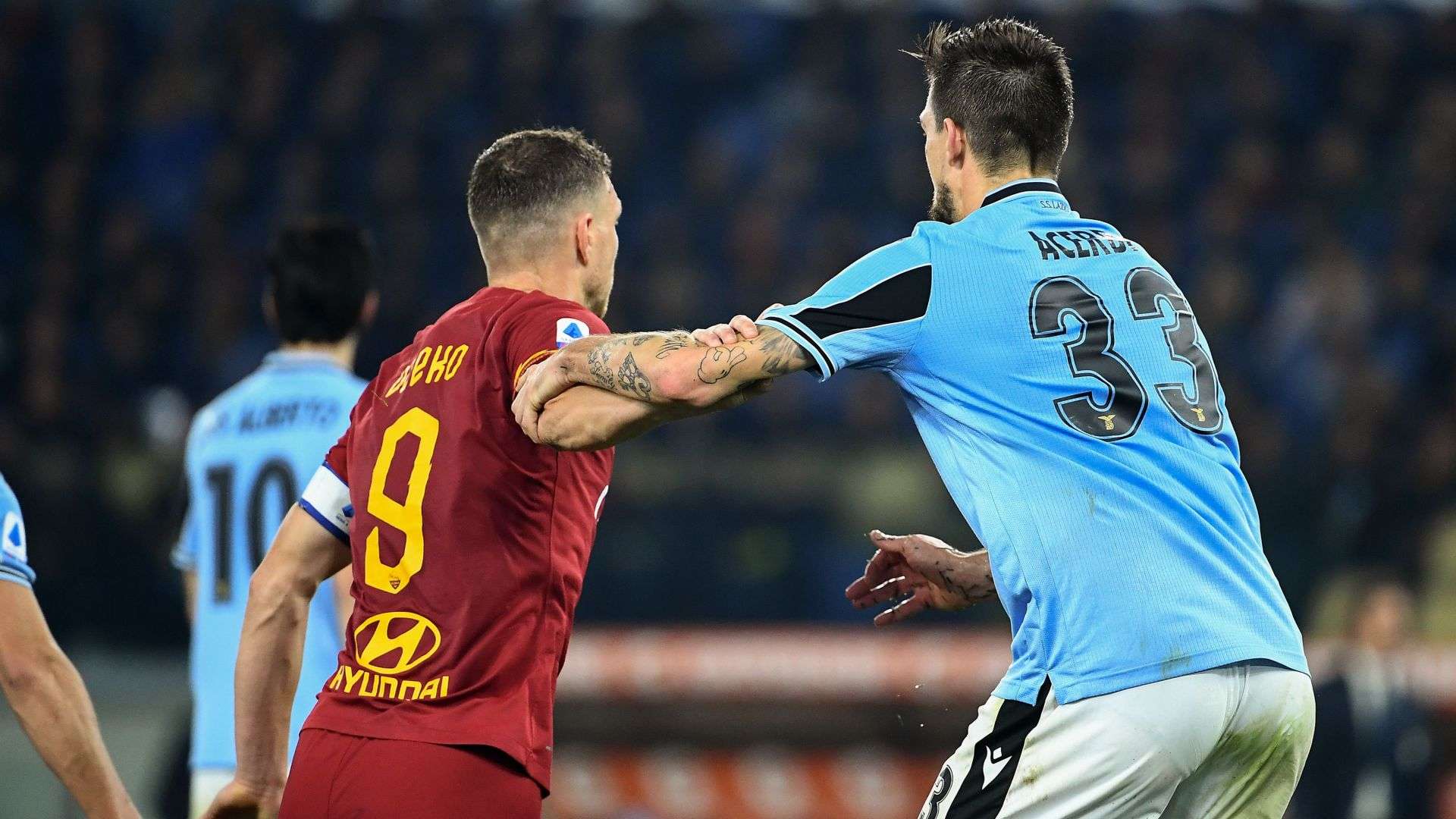 Edin Dzeko Francesco Acerbi Roma Lazio Serie A