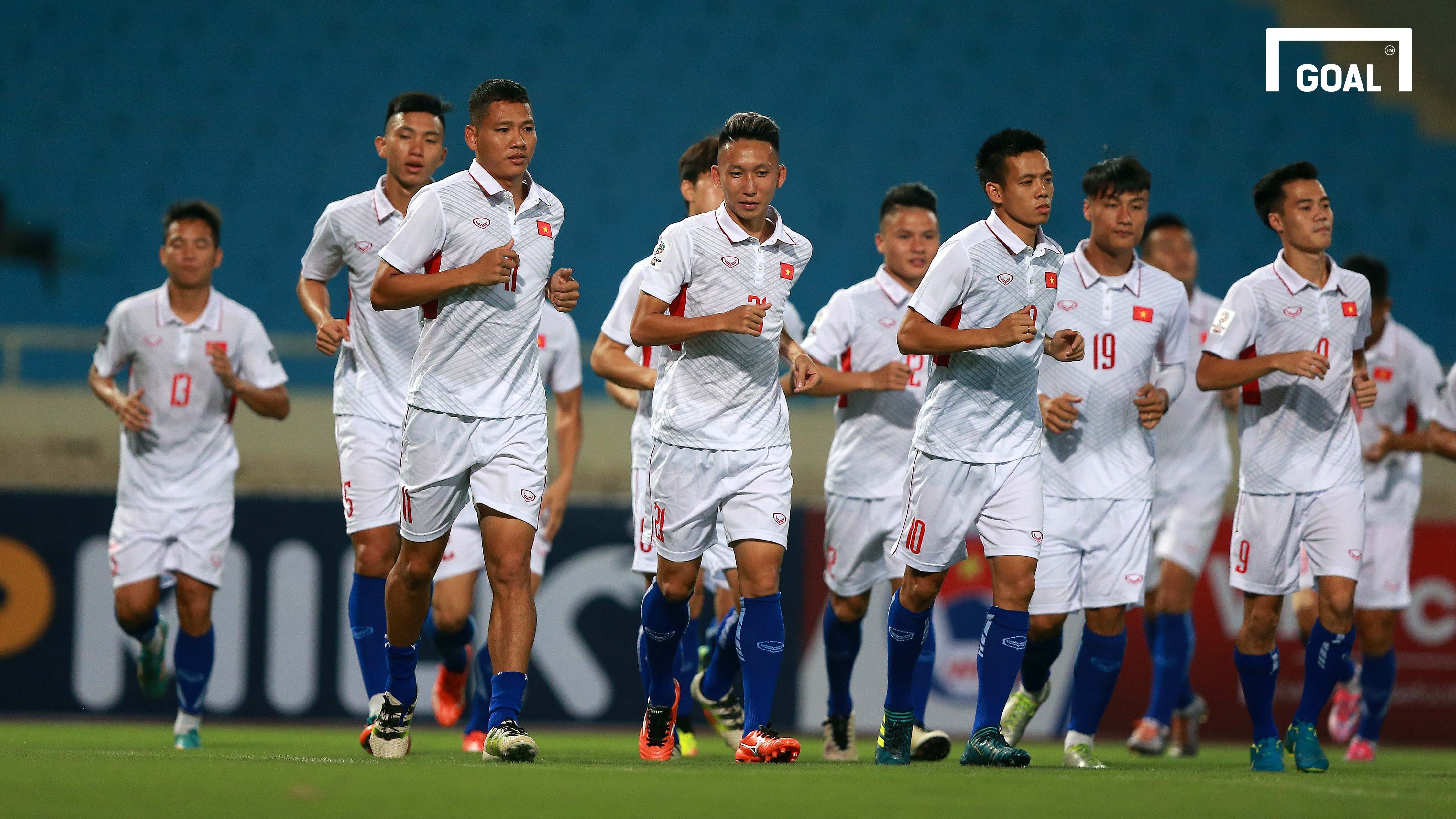 Tuyển Việt Nam tập luyện trên sân Mỹ Đình tối 9/10