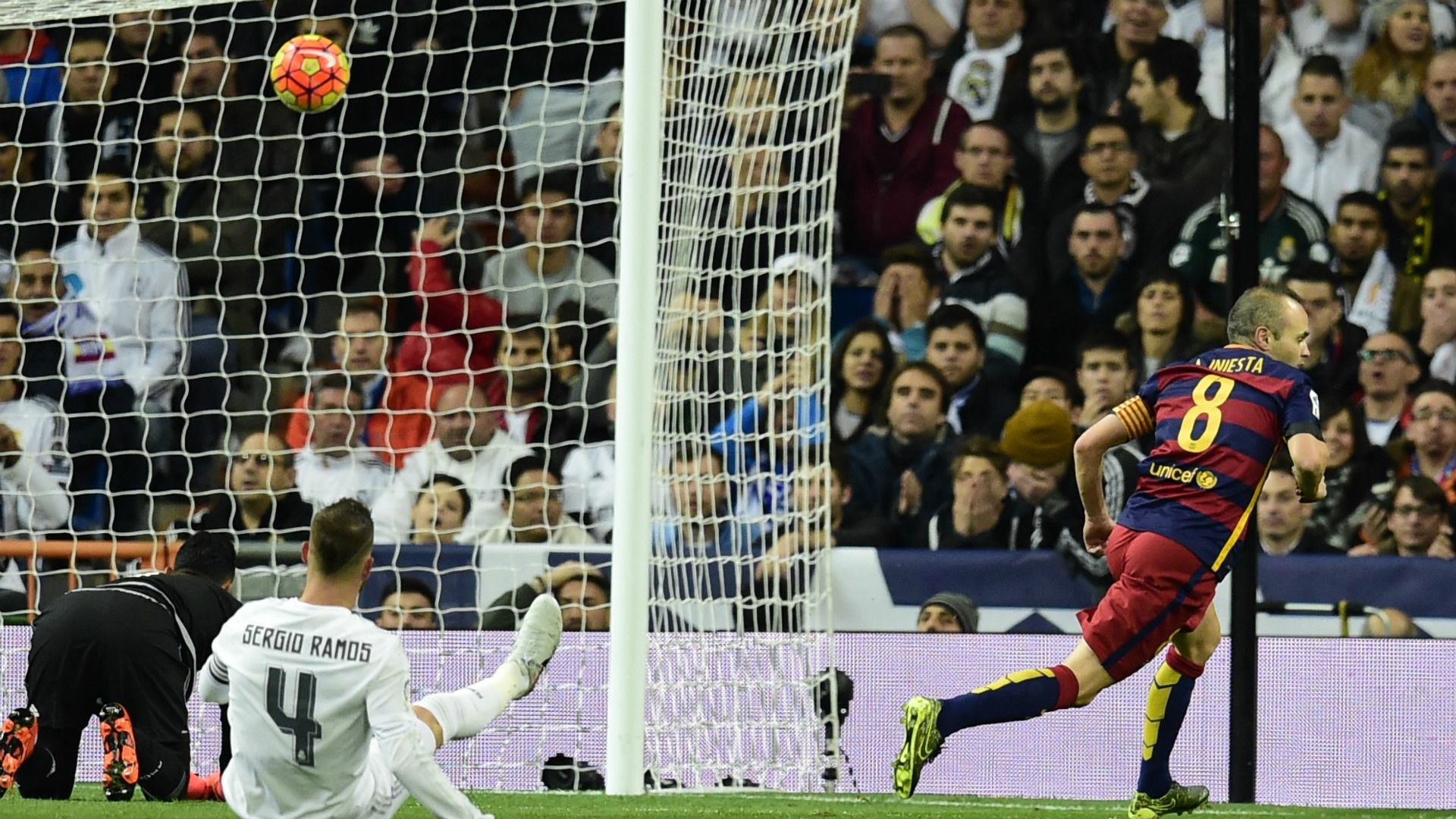 Andres Iniesta Real Madrid Barcelona La Liga