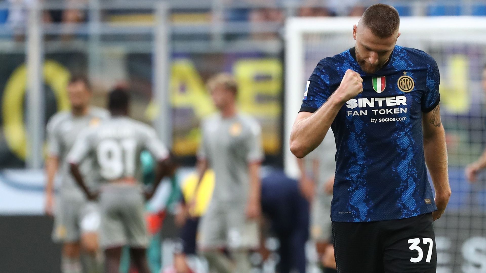 Skriniar Inter Genoa celebrating