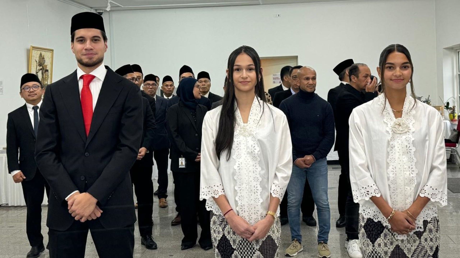 Kevin Diks Estella Raquel Noa Leatomu