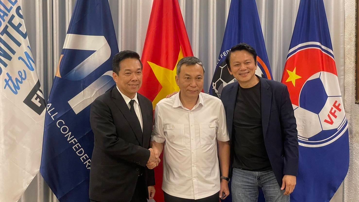 อดิศักดิ์ เบ็ญจศิริวรรณ