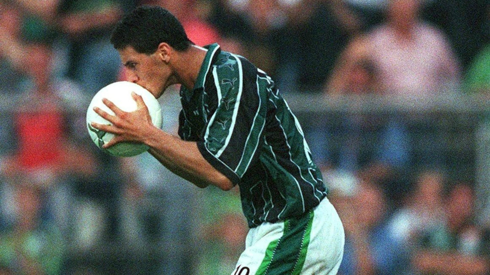 Claudio Pizarro Werder Bremen Bundesliga 19091999
