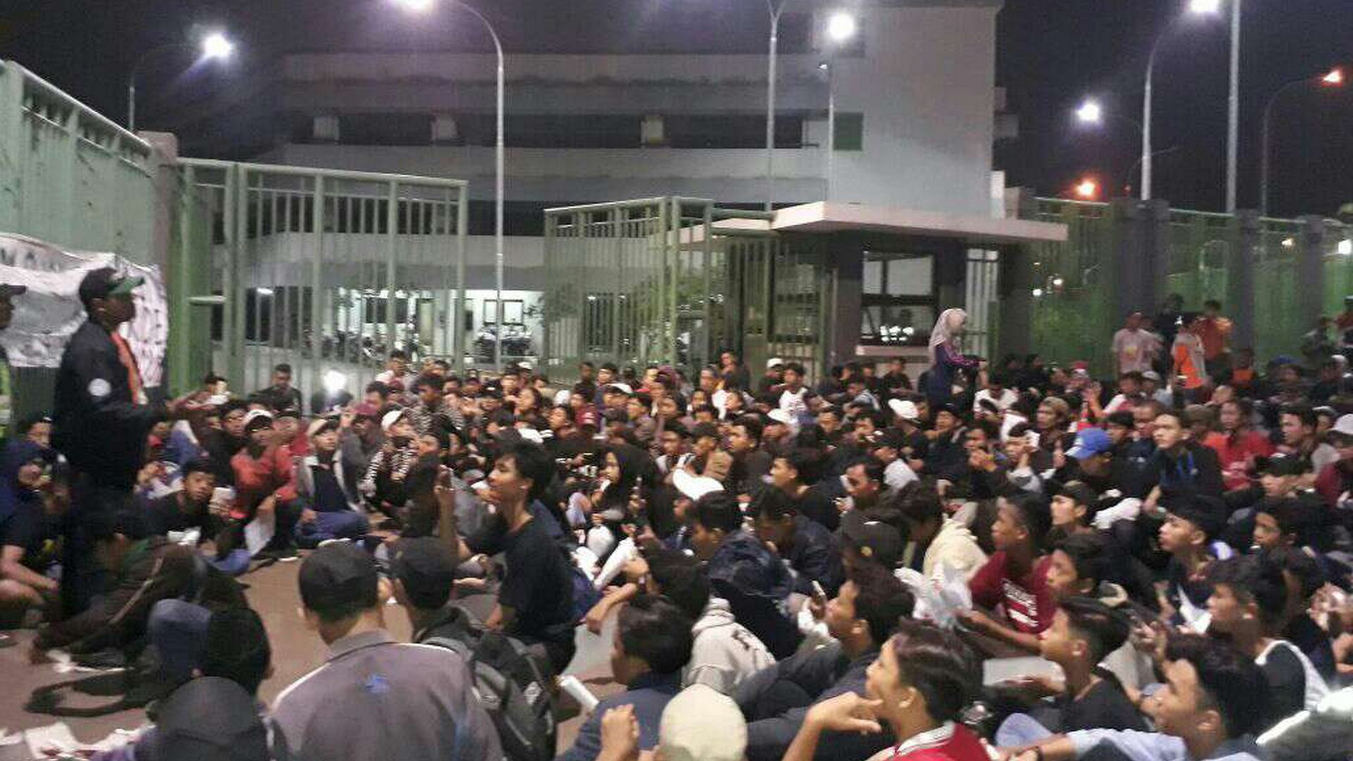 Perdamaian The Jakmania-Bobotoh di Bekasi