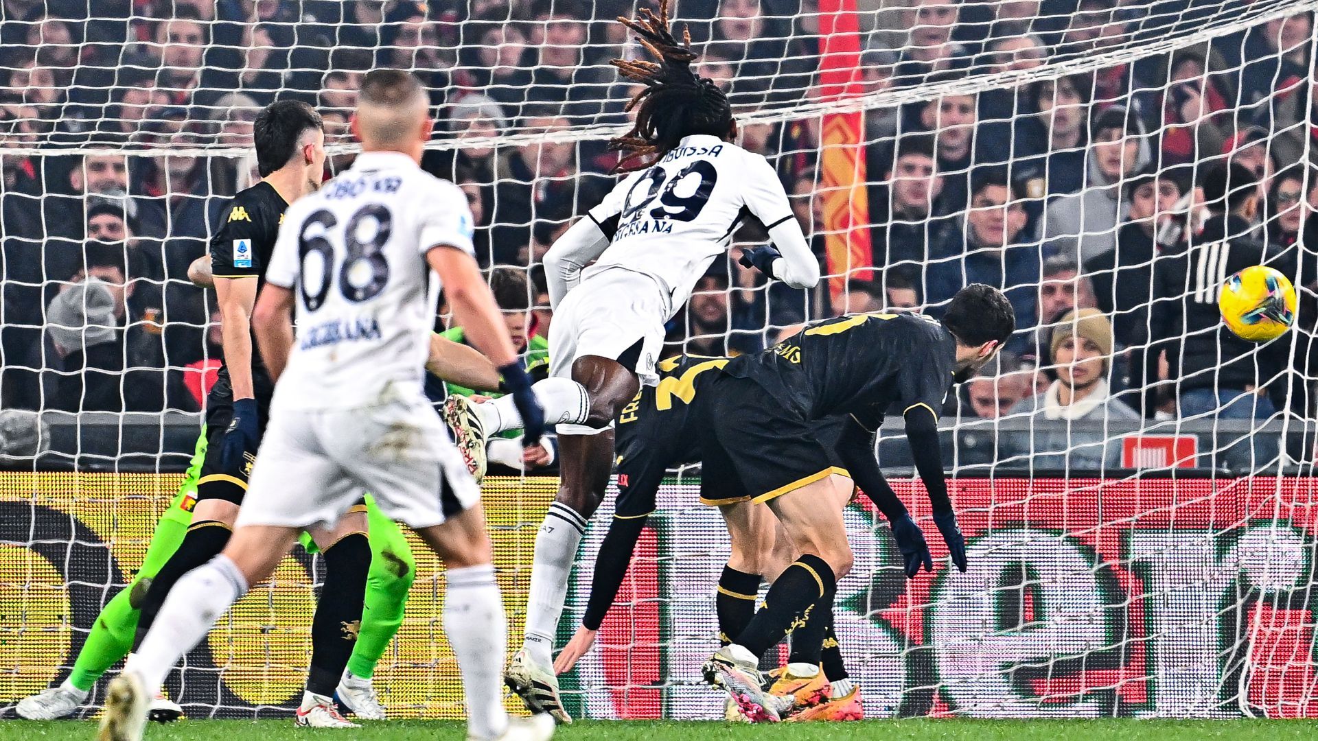 Frank Anguissa Genoa Napoli Serie A