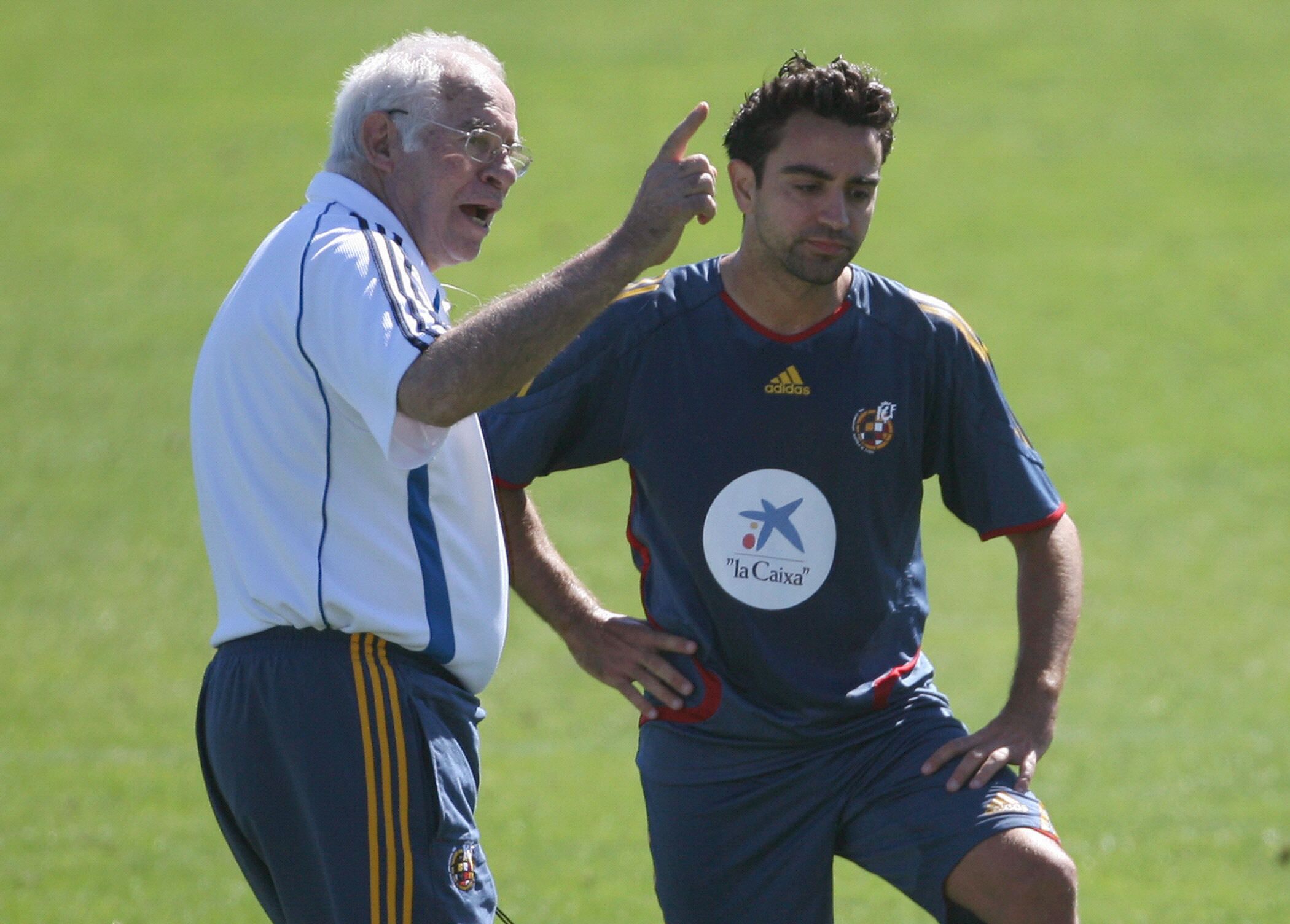 Luis Aragones & Xavi Hernandez (2007)