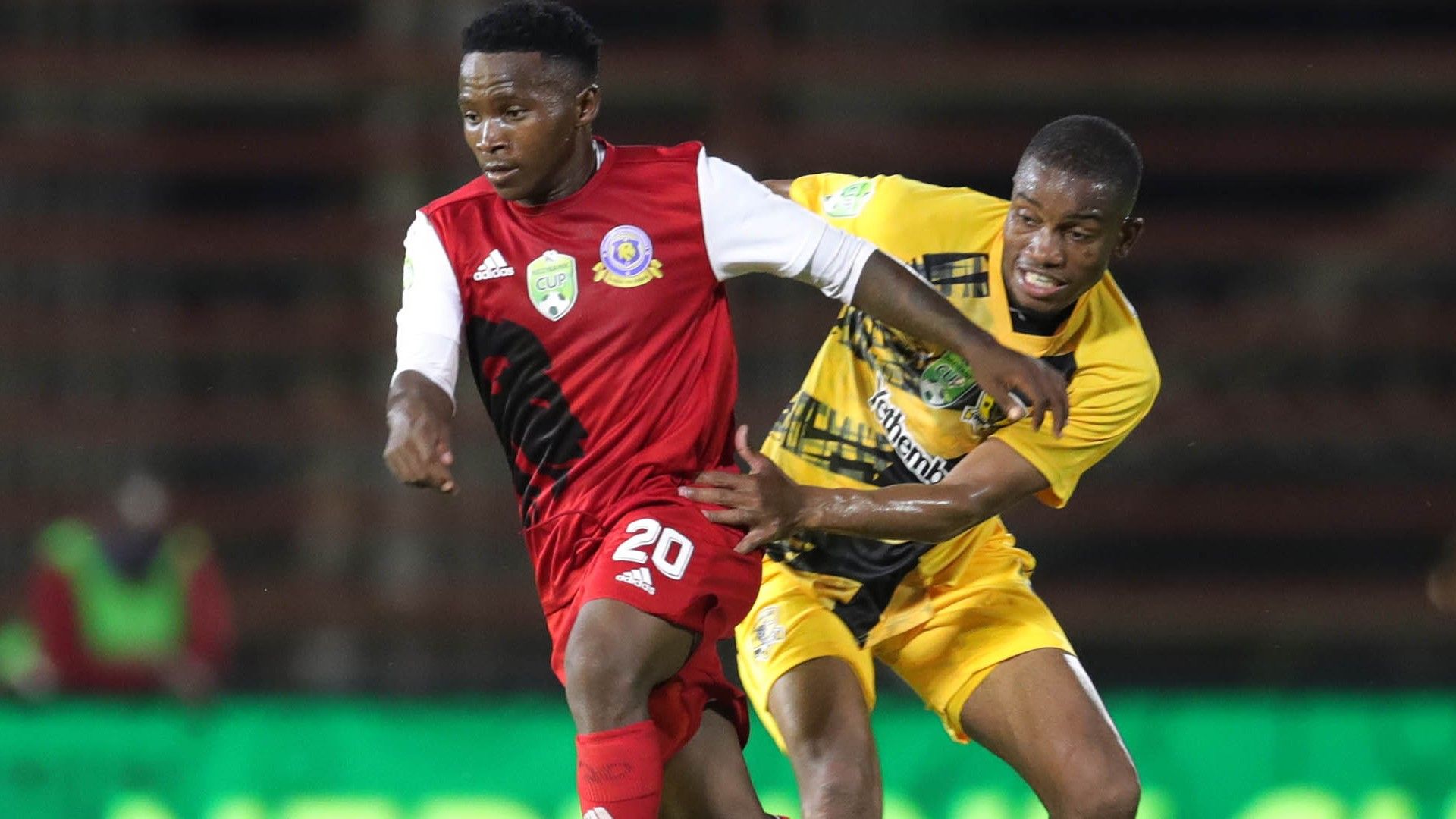 Ndabayithethwa Ndlondlo of Tshakhuma Tsha Madzivhandila challenged by Ovidy Karuru of Black Leopards, March 2021