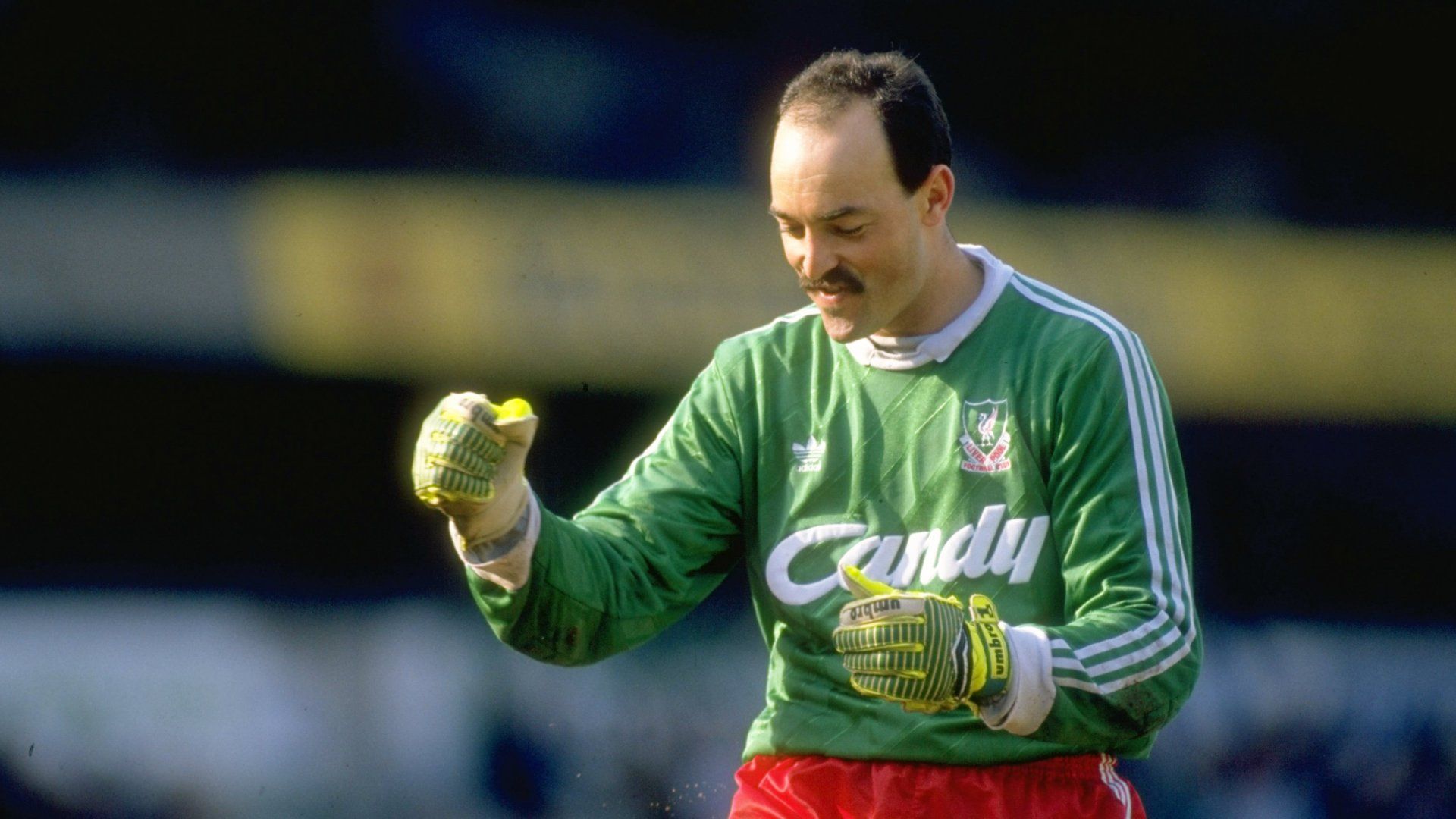 Senjakala Karier Ikon Sepakbola - Bruce Grobbelaar