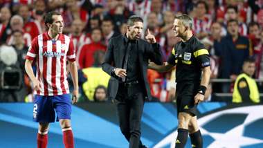 Diego Godín Diego Simeone Björn Kuipers Atletico Madrid Real Madrid Champions League 2014