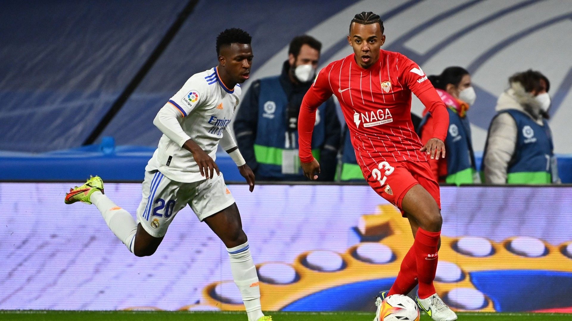 Jules Kounde Vinicius Junior Real Madrid vs Sevilla La Liga 2021-22