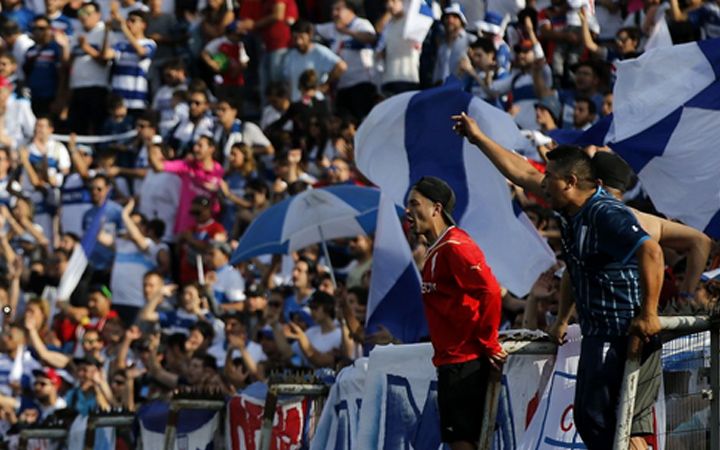 hinchas universidad católica