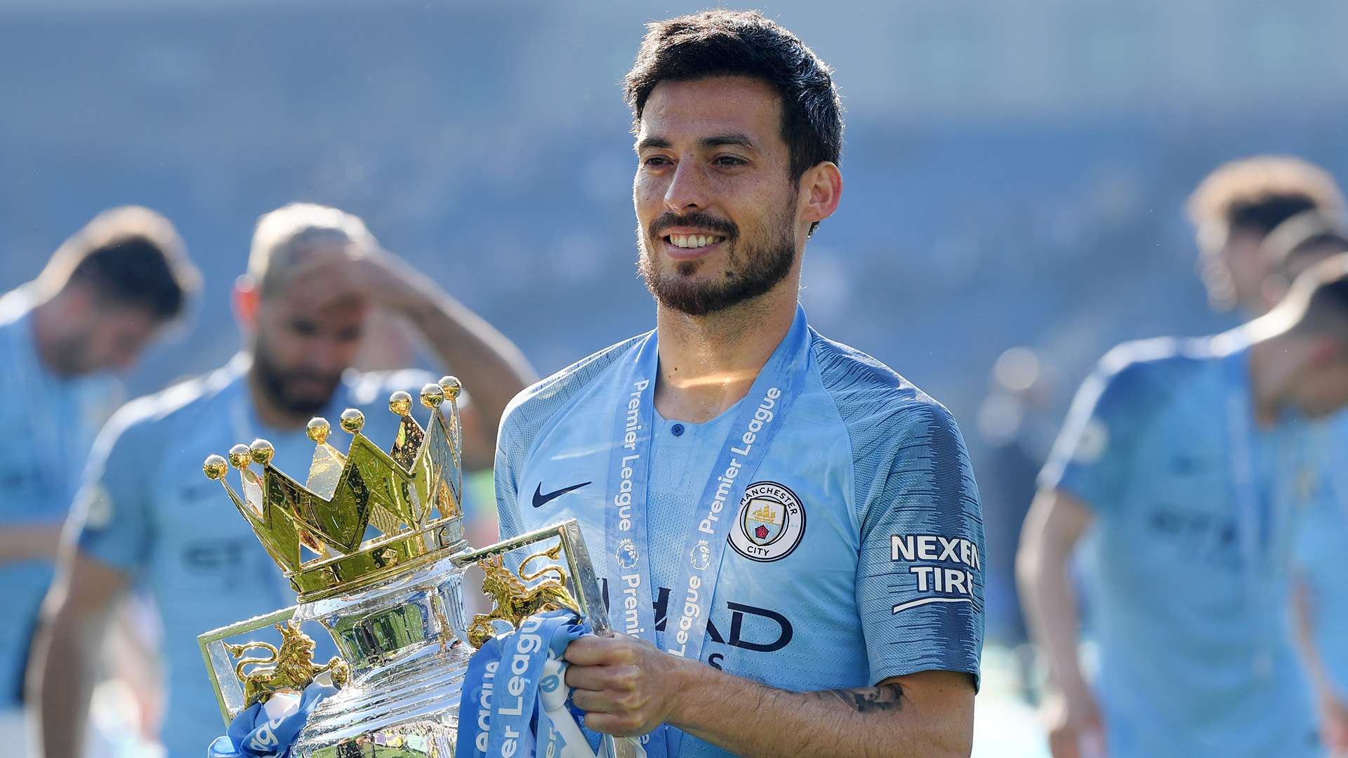 David Silva Manchester City Premier League trophy 2019-20