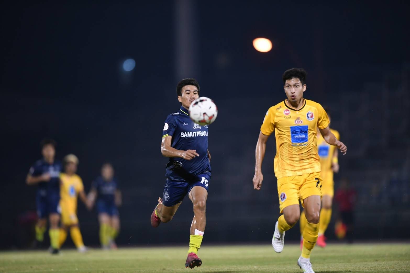 ธีระพล เยาะเย้ย