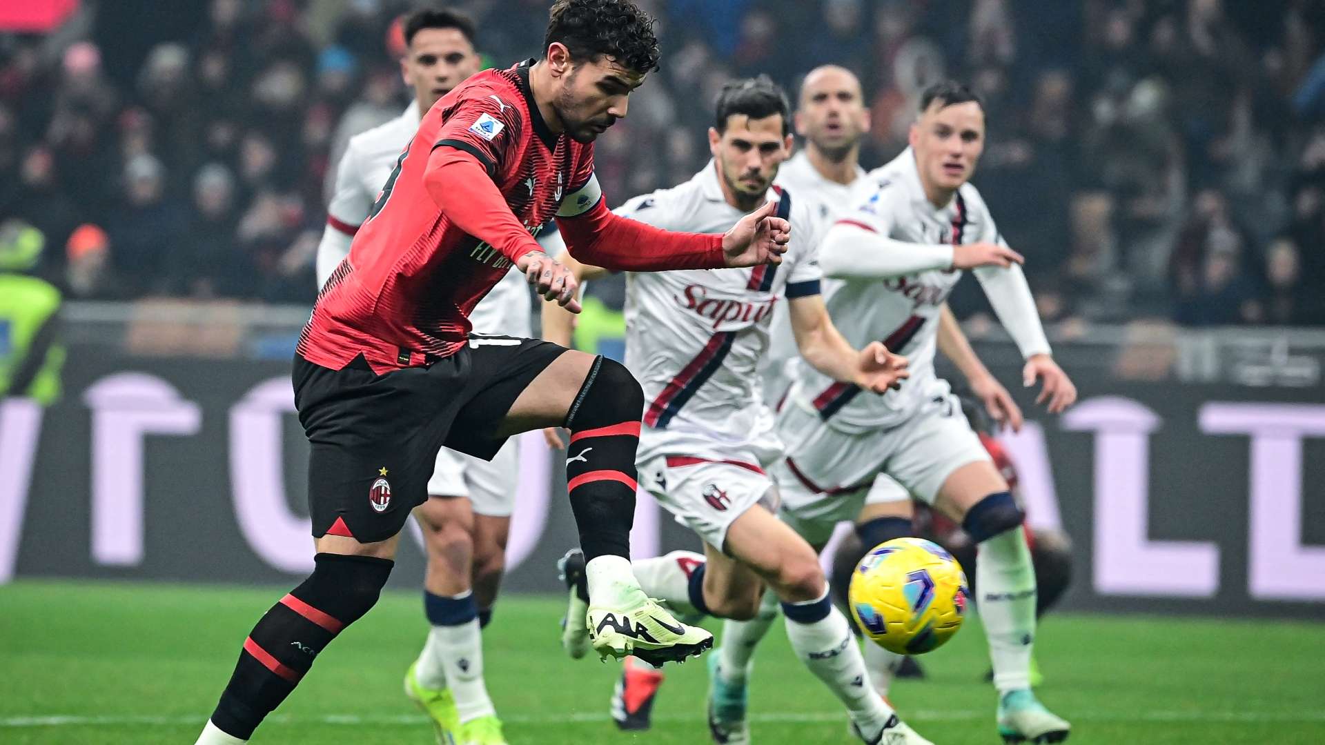 Theo Hernandez rigore Milan Bologna Serie A