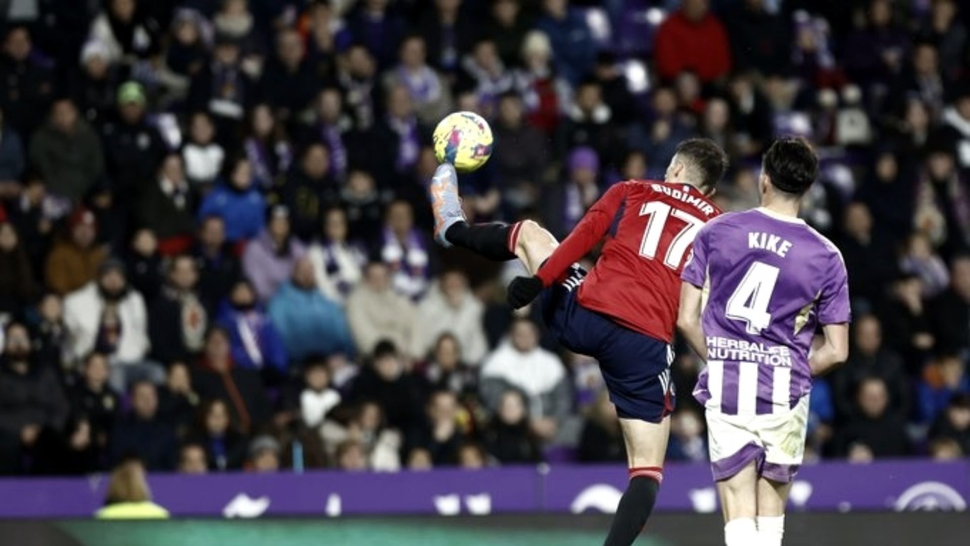 BUDIMIR KIKE VALLADOLID OSASUNA LALIGA 2022-23