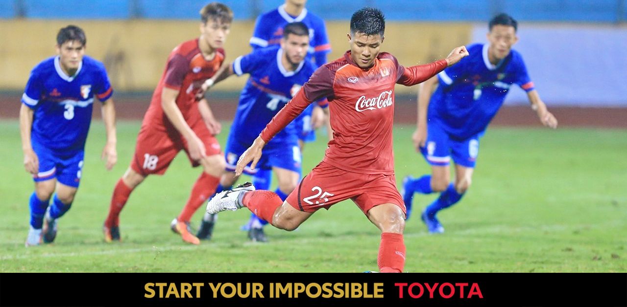 Ha Duc Chinh U23 Vietnam Toyota banner