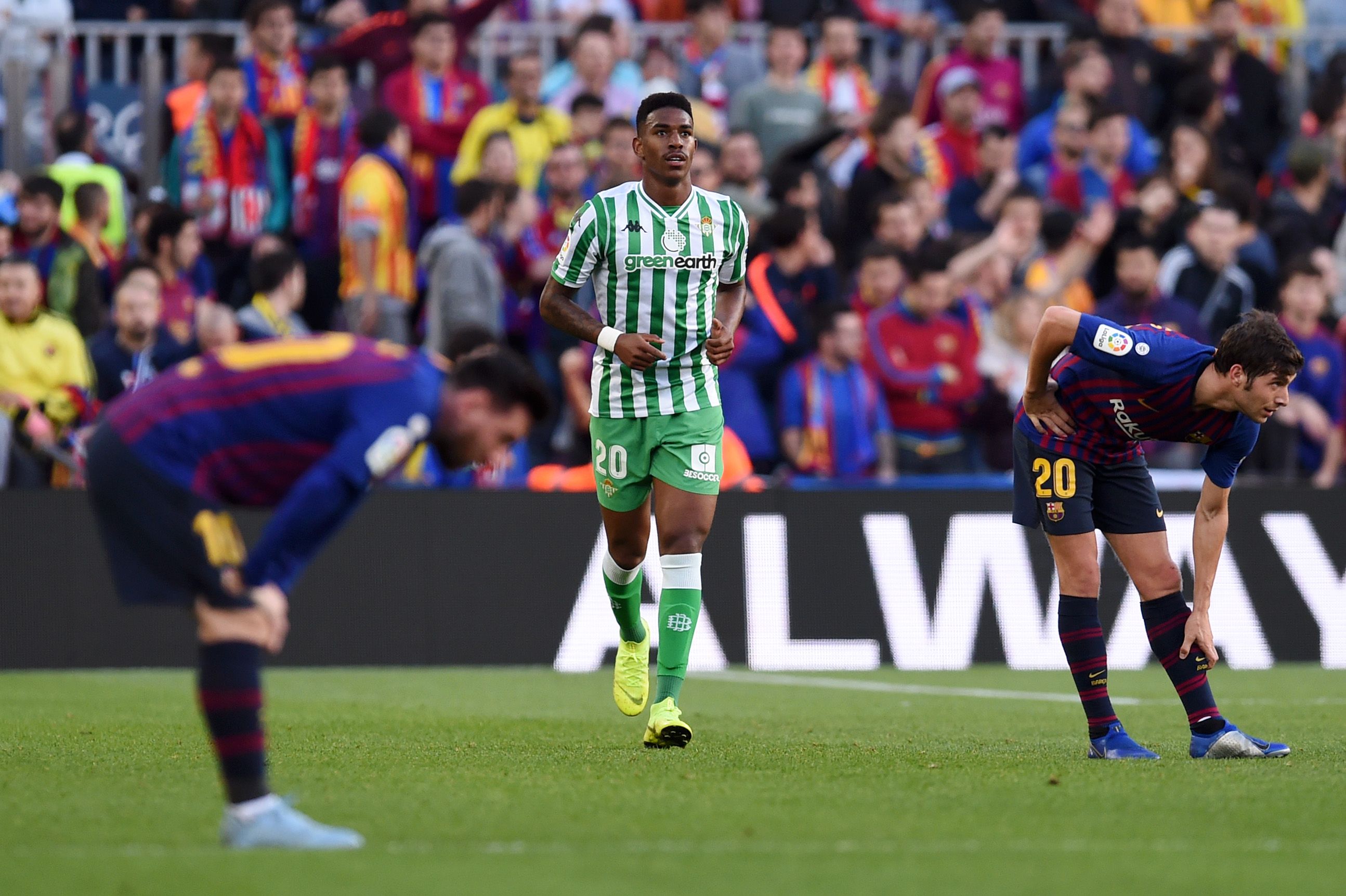 Junior Firpo Barcelona Betis