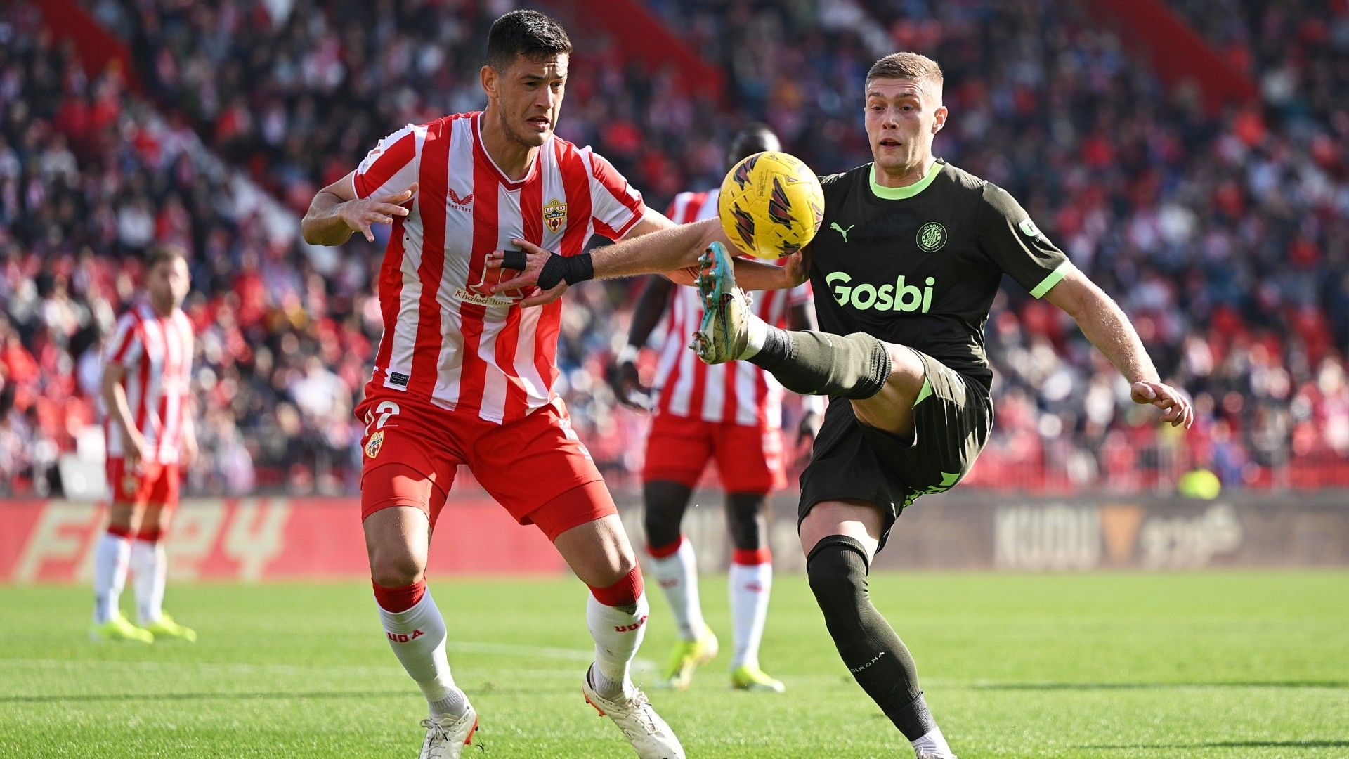 César Montes Almería 2023-2024