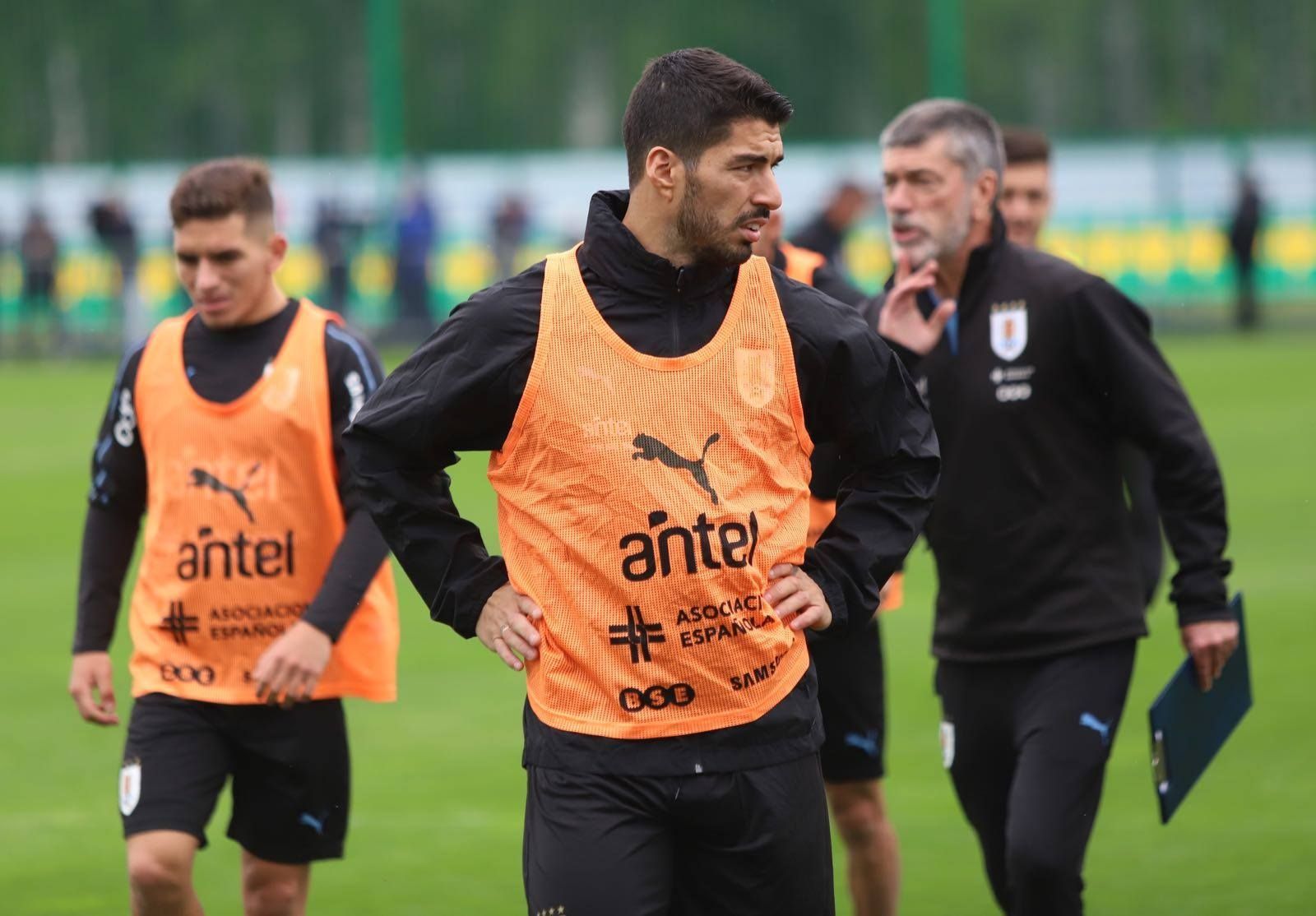 Suarez Uruguai 120618