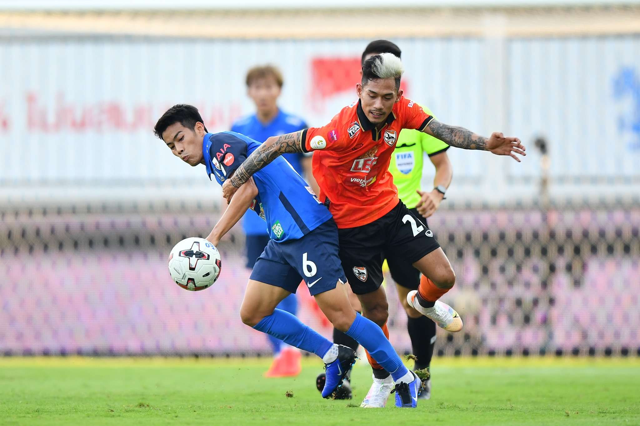 สารัช อยู่เย็น