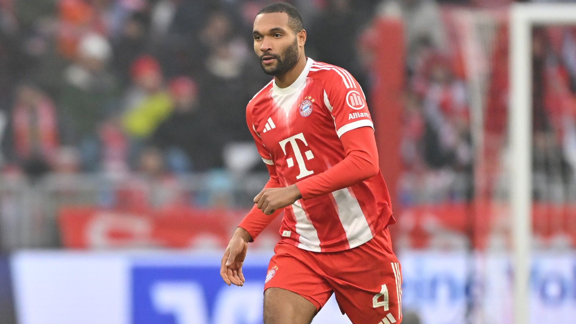 Jonathan Tah of FC Bayern München plays the ball