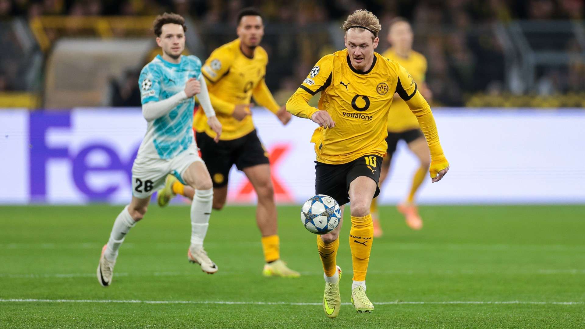 JULIAN BRANDT BORUSSIA DORTMUND