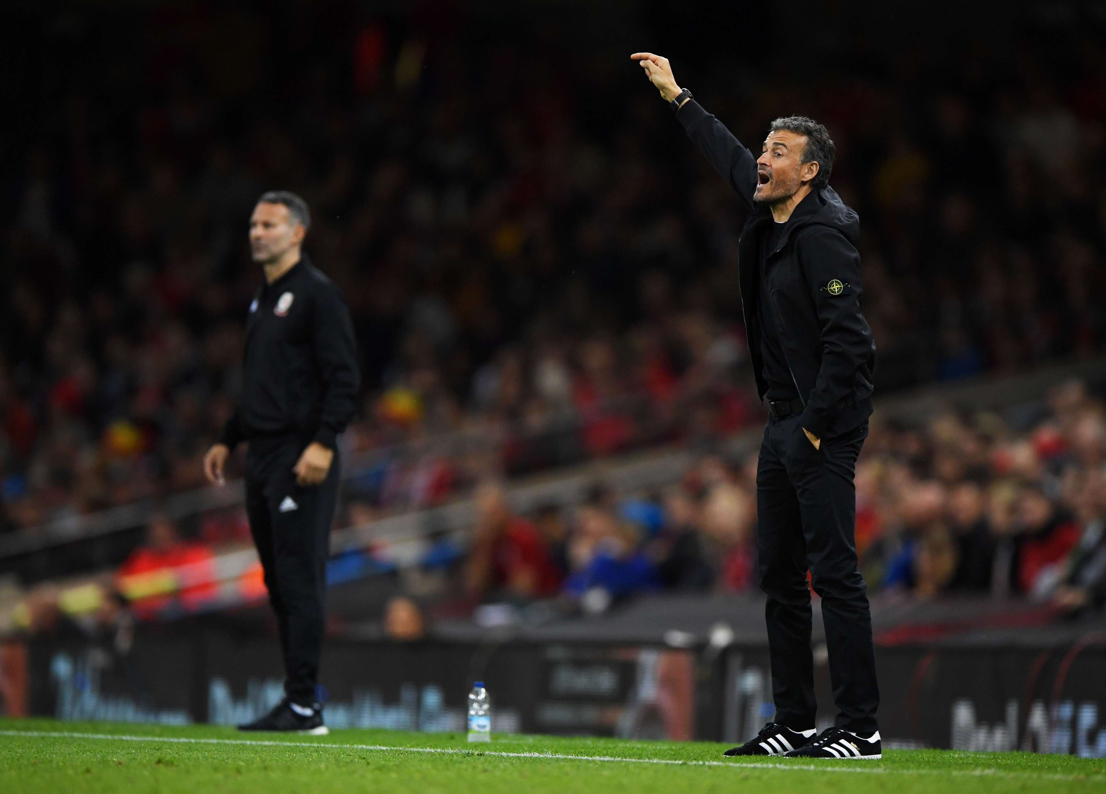 LUIS ENRIQUE RYAN GIGGS GALES ESPAÑA AMISTOSO INTERNACIONAL