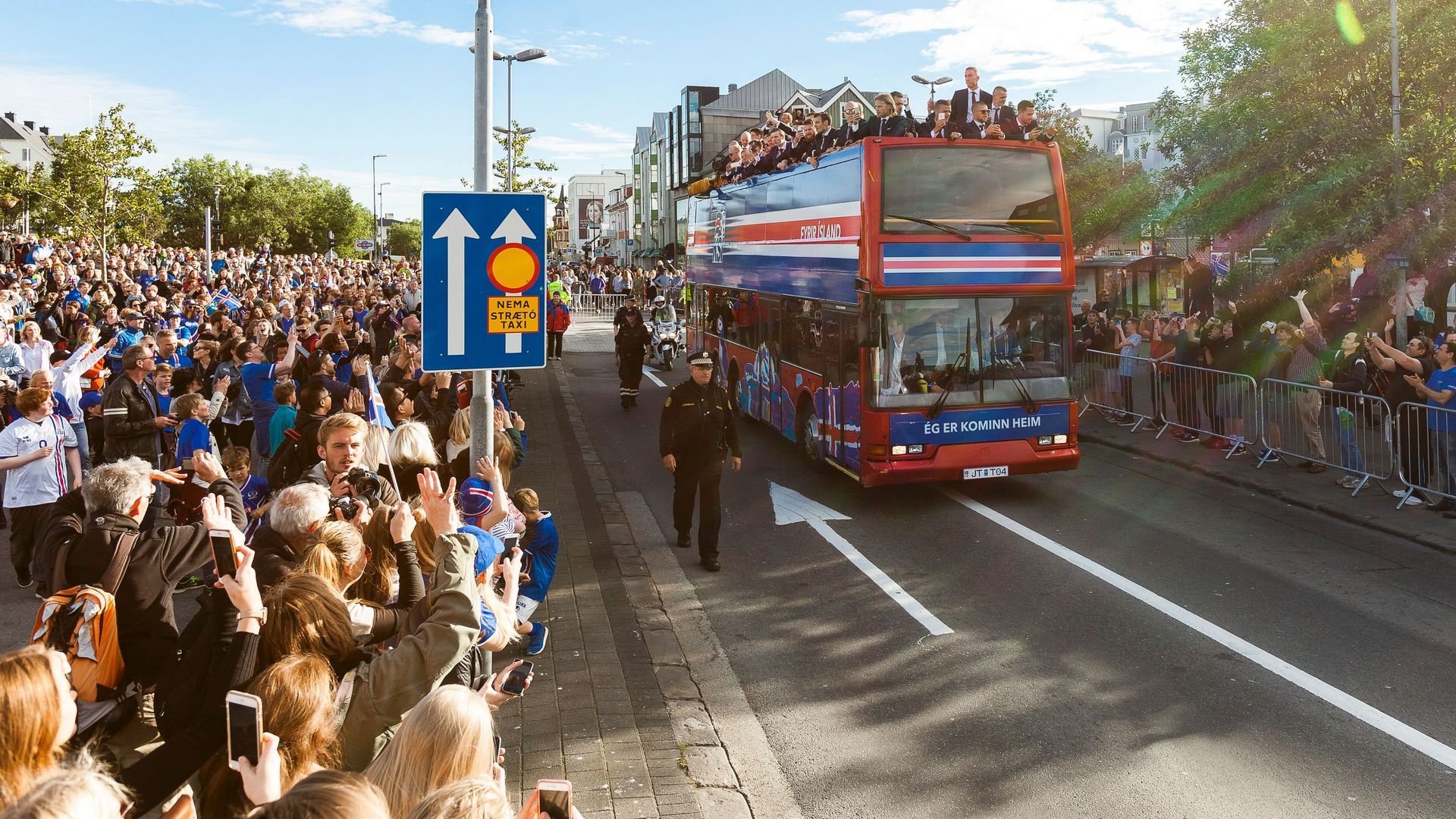 Iceland fans Reykjavik 07042016