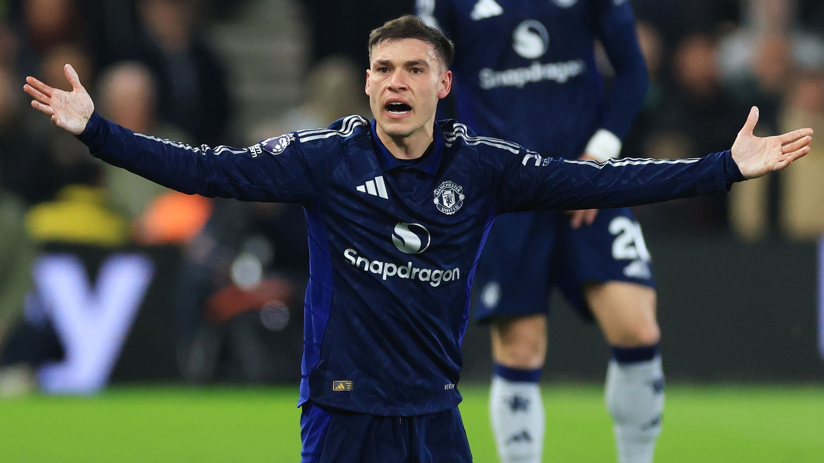 Manuel Ugarte Man Utd 2024-25