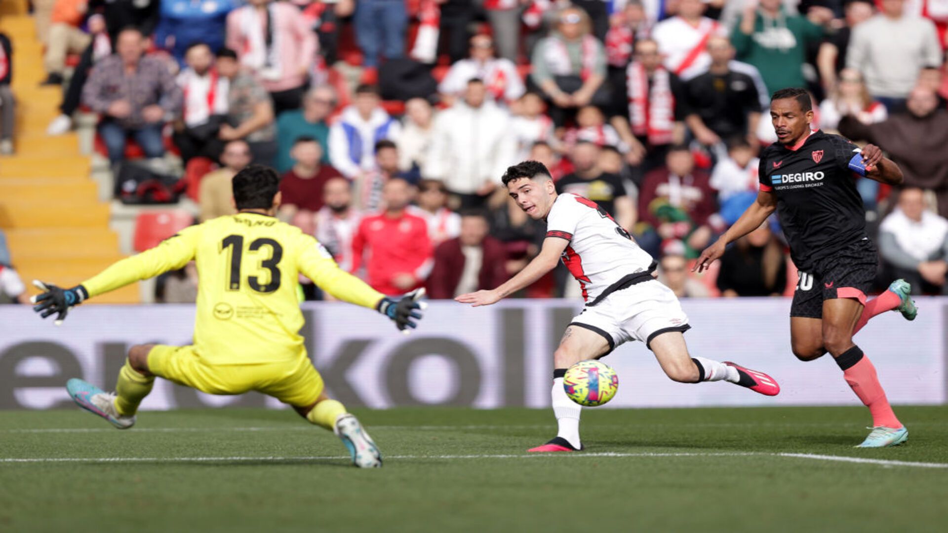 Camello Bono Rayo Sevilla 2022-23