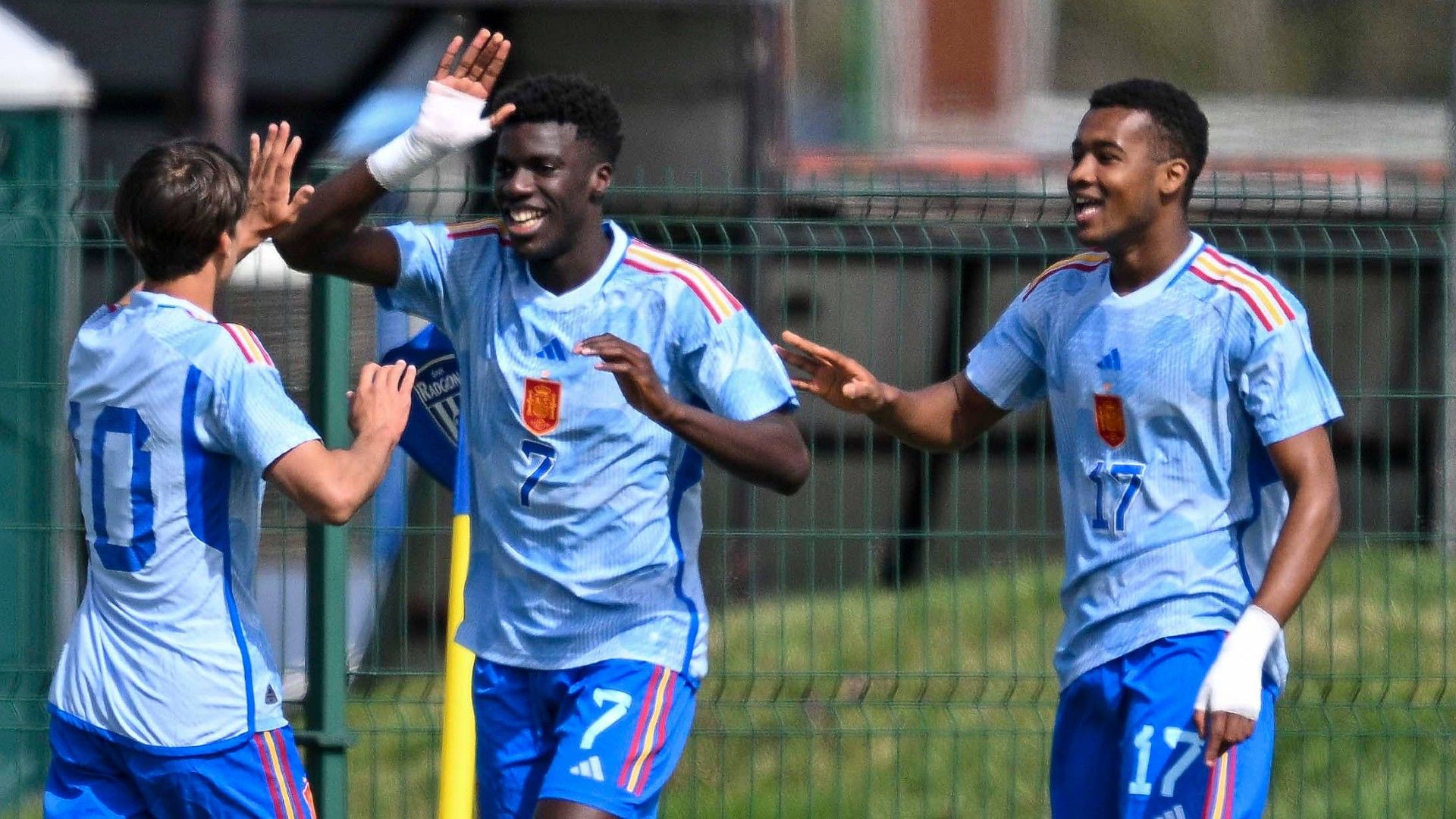 Image shows the rejoicing of Pol Fortuny, Assane Diao and Siren Diao Balde (ESP)