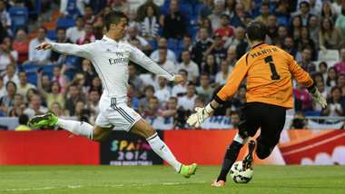 CRISTIANO RONALDO MANU HERRERA REAL MADRID ELCHE LIGA BBVA 09232014