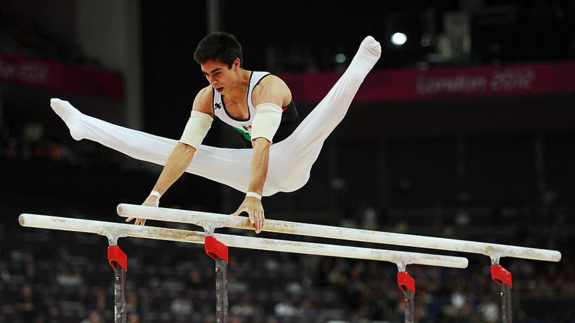 gimnasta mexicano daniel corral en competición