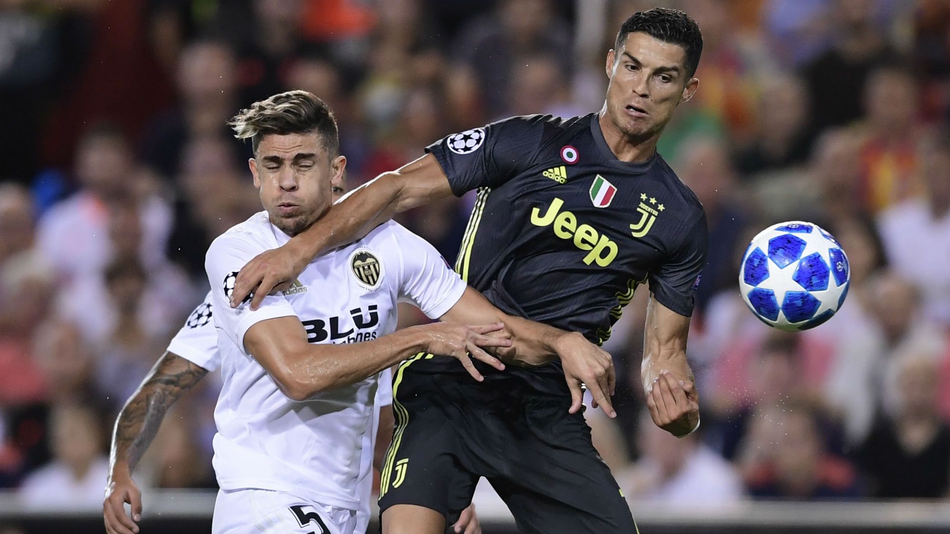 Cristiano Ronaldo Gabriel Paulista Valencia Juventus Champions League