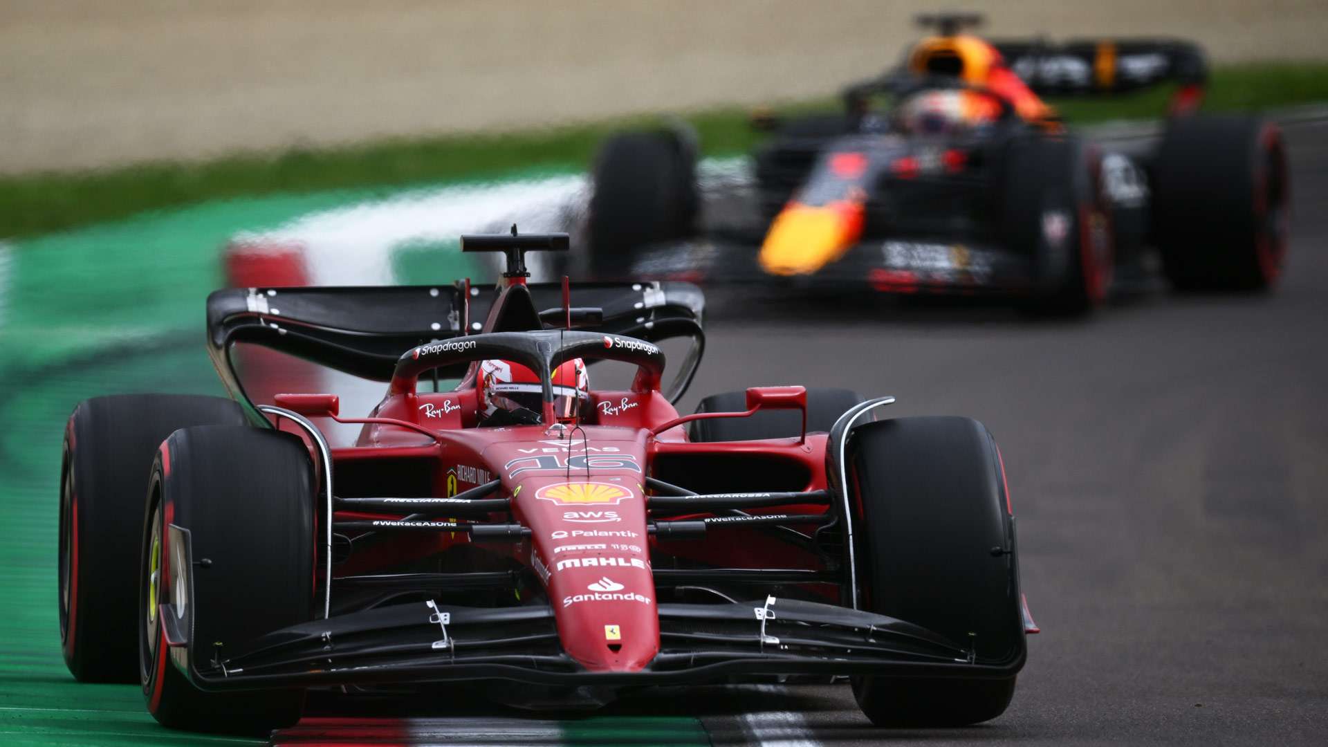 Leclerc Ferrari Verstappen Red Bull Formel 1 0522