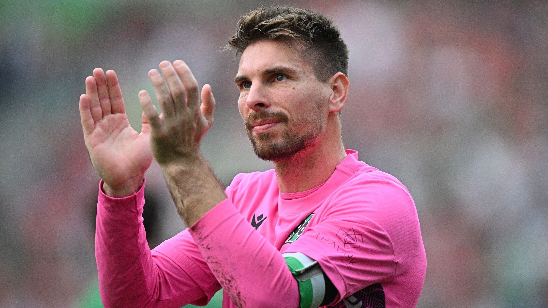 Ron-Robert Zieler Hannover 2022-23