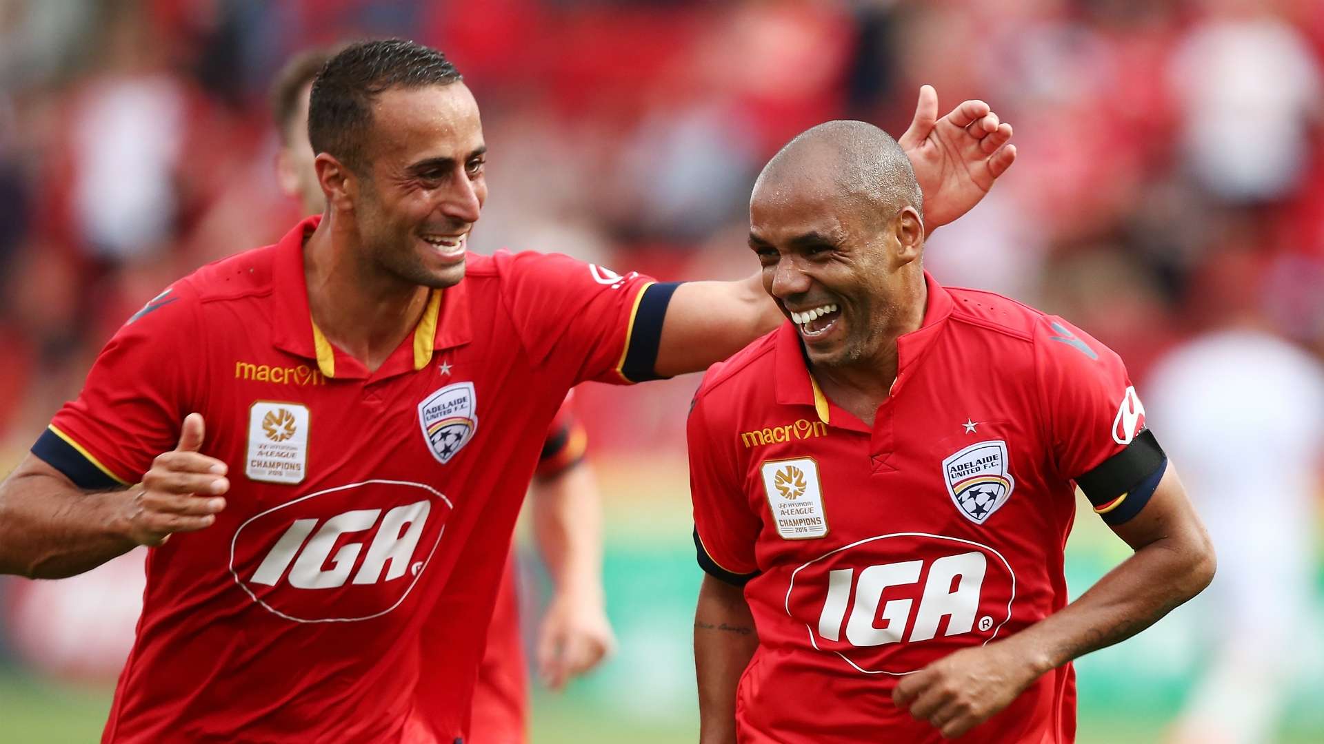 Henrique Adelaide United v Wellington Phoenix A-League 04122016