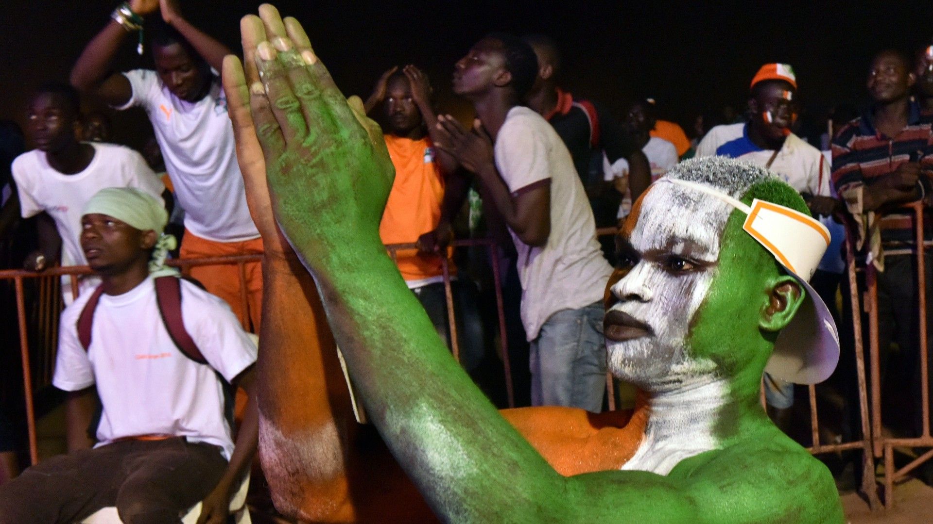 Football fans - Juju