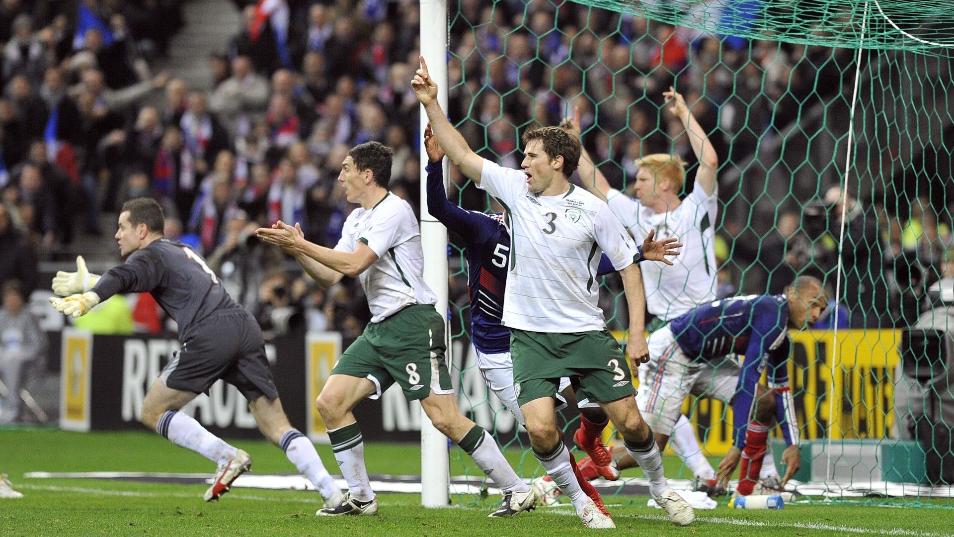 Thierry Henry handball vs Ireland Shay Given Keith Andrews Kevin Kilbane Paul McShane 2009